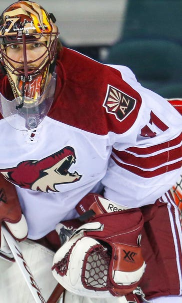 Coyotes ease Mike Smith's worries with hiring of goalie guru Elkin